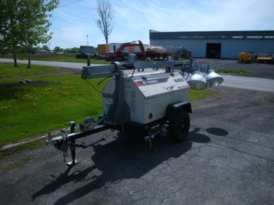 2011 - Tour d'éclairage Terex RL4000,