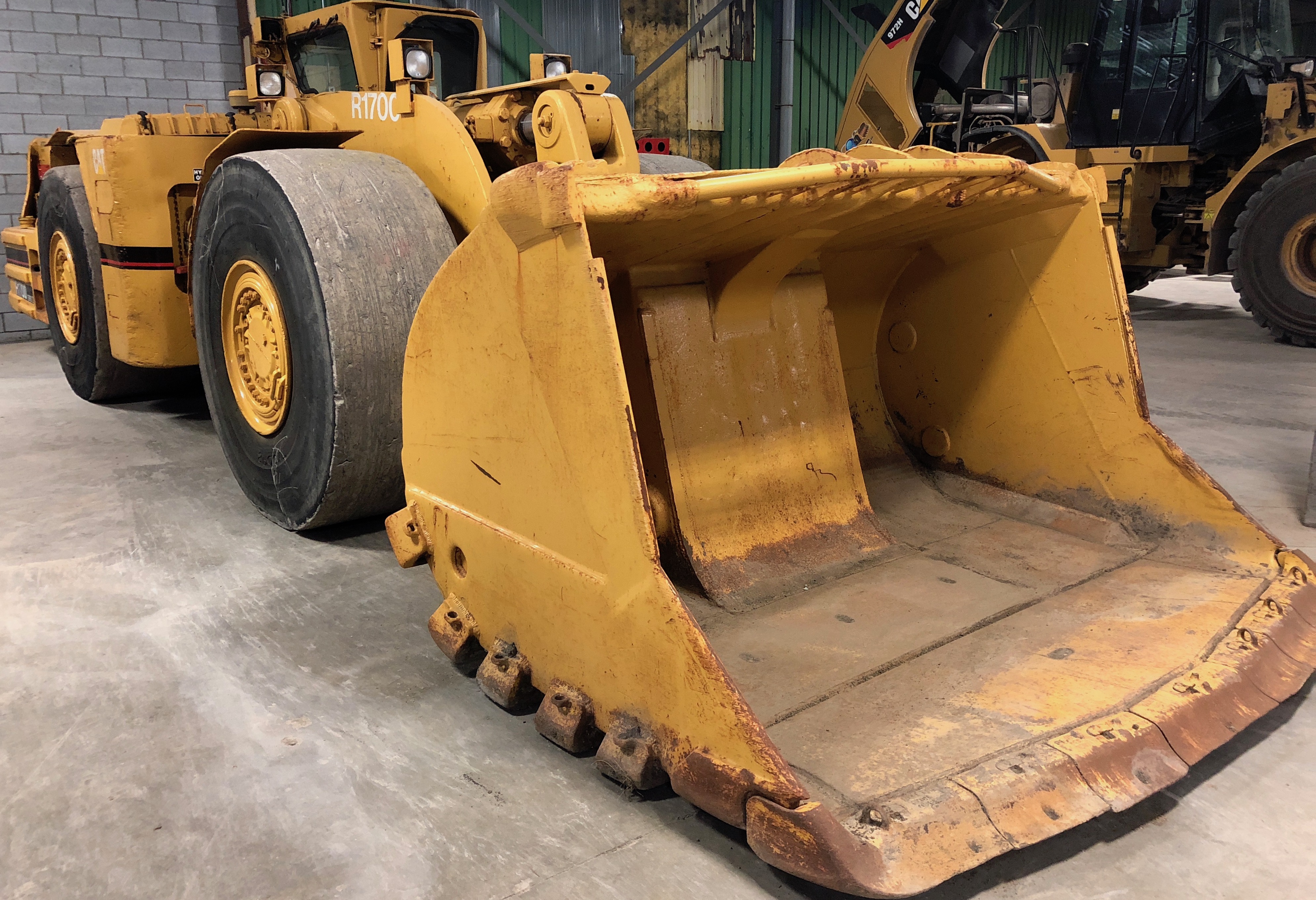 Caterpillar R1700 serie 2